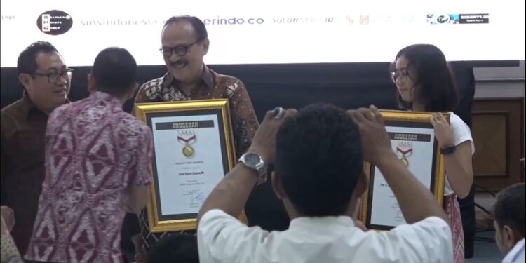 Budayawan Erros Djarot: Enggak usah merengek-rengek ke Kemenkominfo