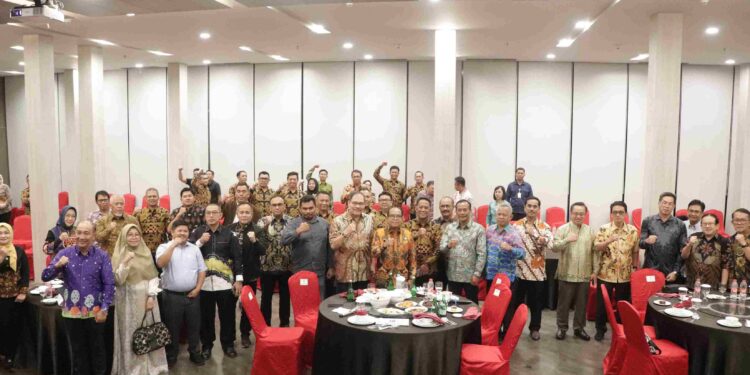 Sinergi Bersama Pihak Swasta, Pemprov Lampung Gelar Diskusi Program BERKIBAR untuk Perbaikan Jalan Rusak